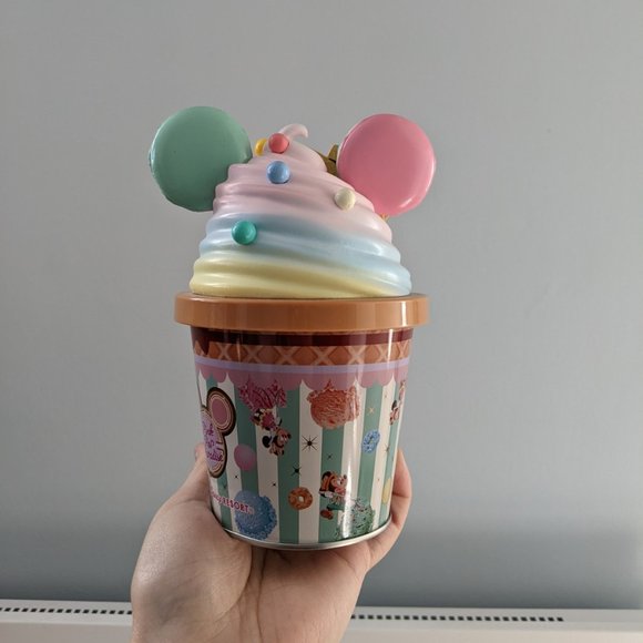 Tokyo Disney Exclusive Kawaii Ice Cream Container - Picture 2 of 3